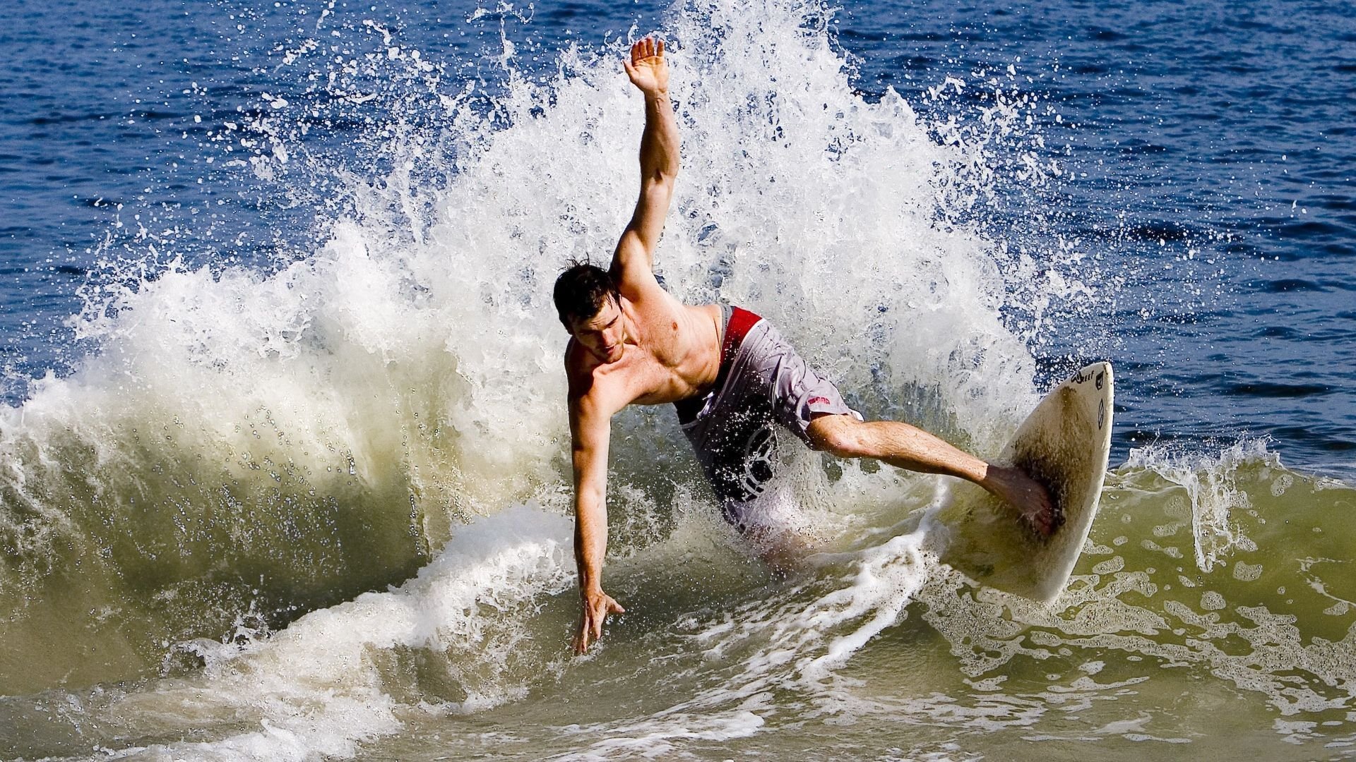 _极寒极暑运动挑战赛：极端气候中的运动秀_，极寒现象