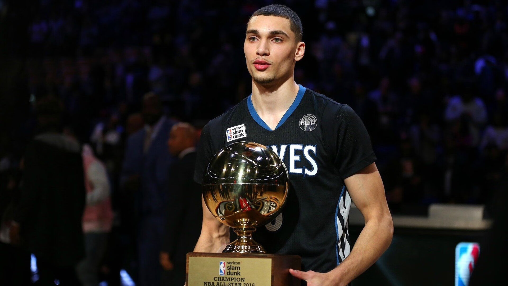 开云网站-“未来之光”青少年篮球明星训练营在南京全面启动，未来篮球公园南京